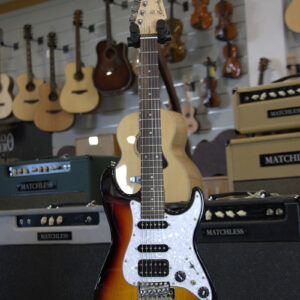 Guitarra Stratocaster 3/4 UNIVERSAL SERIES - GS MIN